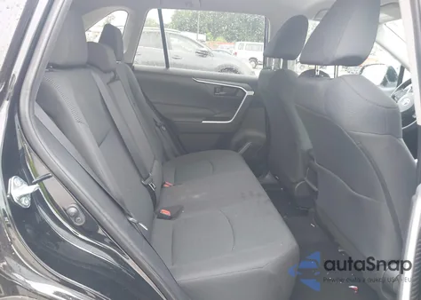 2021 Toyota Rav4 Le z USA, uszkodzony, nr VIN 2T3G1RFV6MC202282